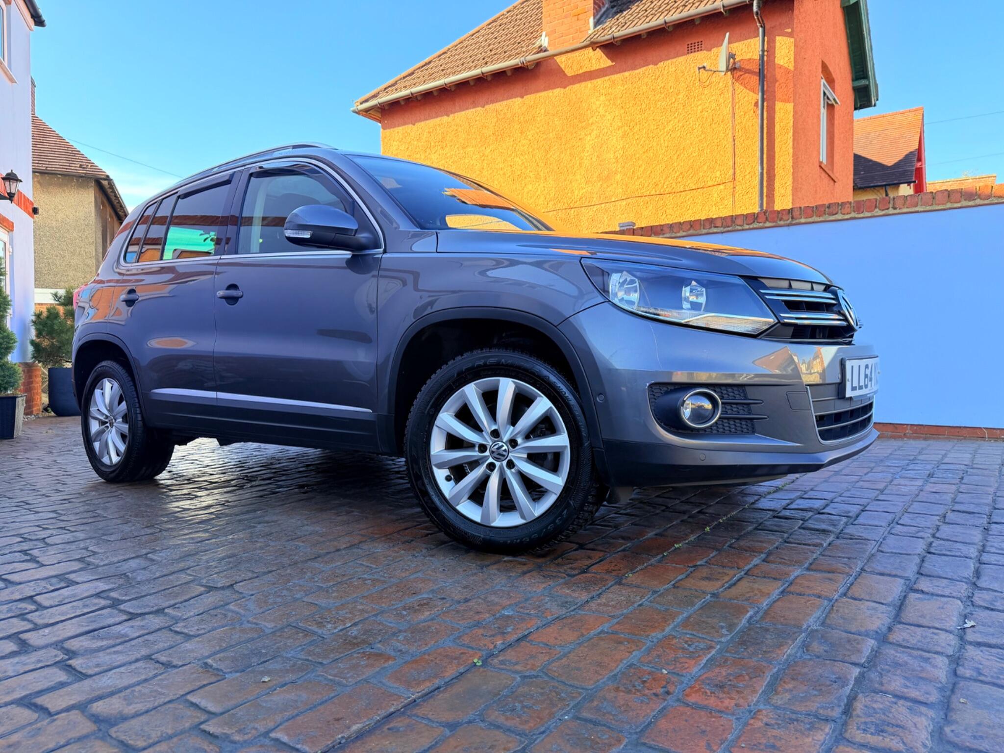 2015 Volkswagen Tiguan LL64YXJ - additional view