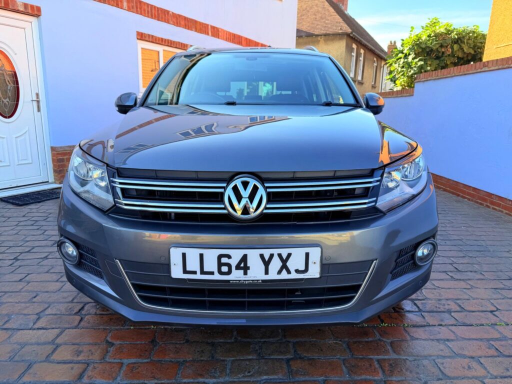 2015 Volkswagen Tiguan LL64YXJ