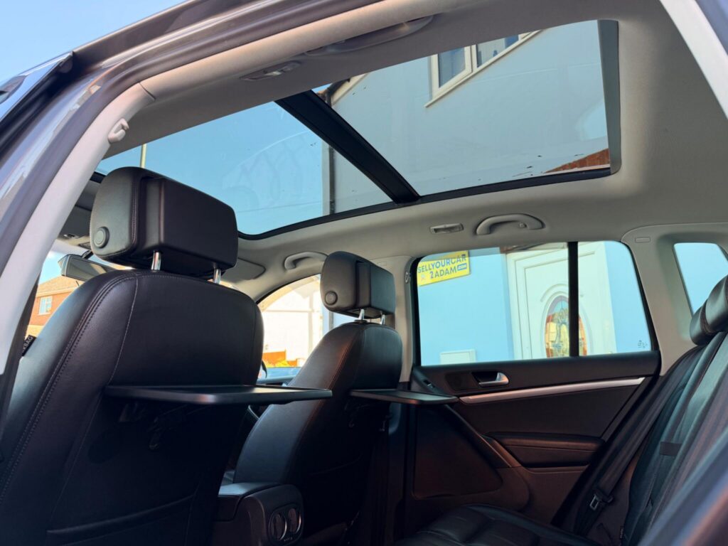 2015 Volkswagen Tiguan LL64YXJ