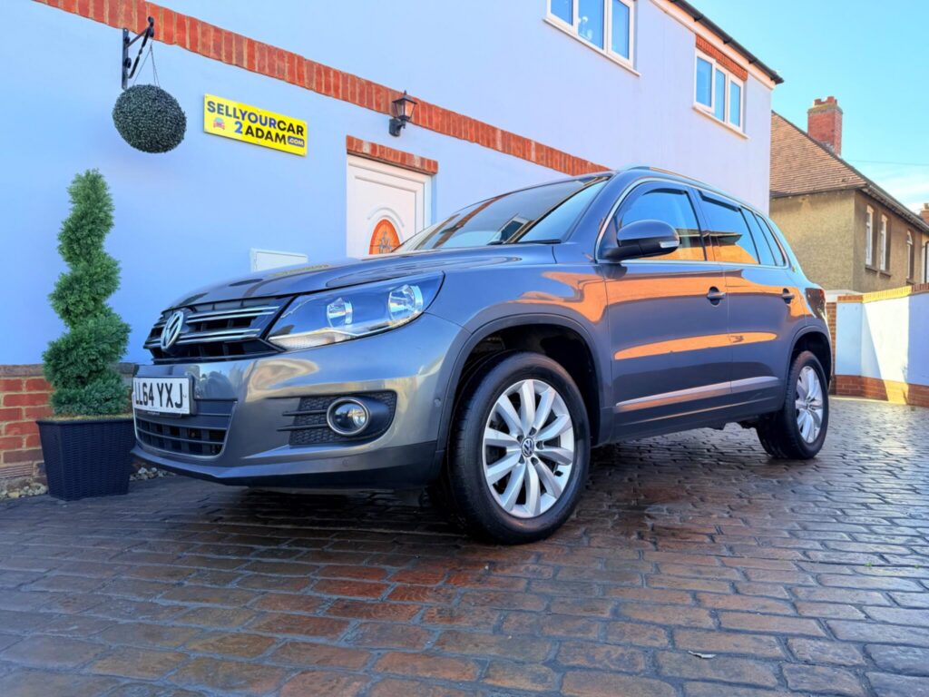 2015 Volkswagen Tiguan LL64YXJ