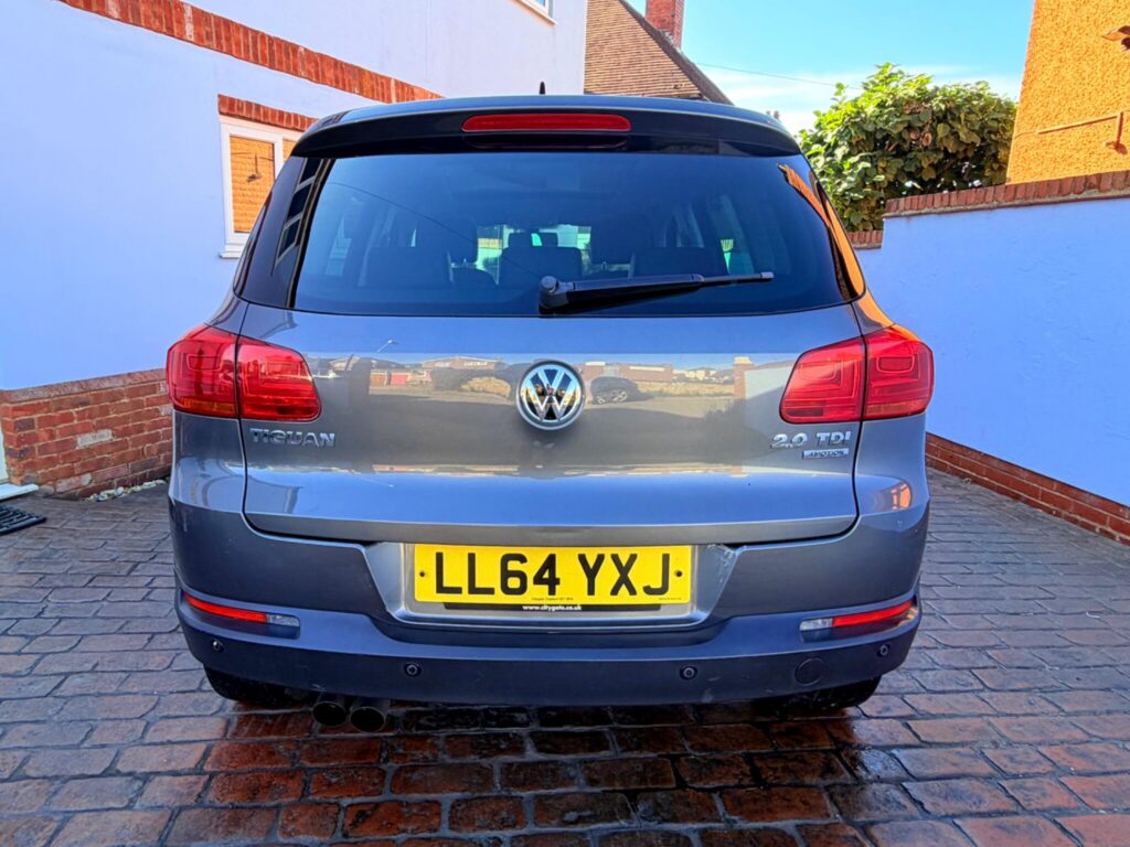 2015 Volkswagen Tiguan LL64YXJ