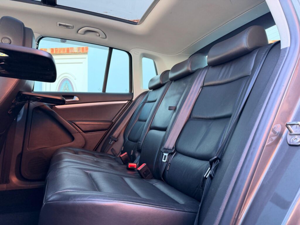 2015 Volkswagen Tiguan LL64YXJ