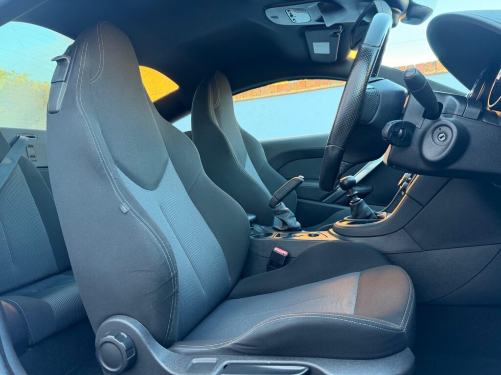 2013 Peugeot RCZ YR63LLT