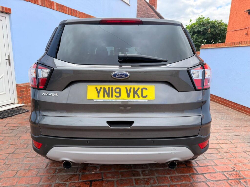 2019 Ford Kuga YN19VKC