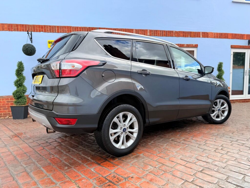 2019 Ford Kuga YN19VKC