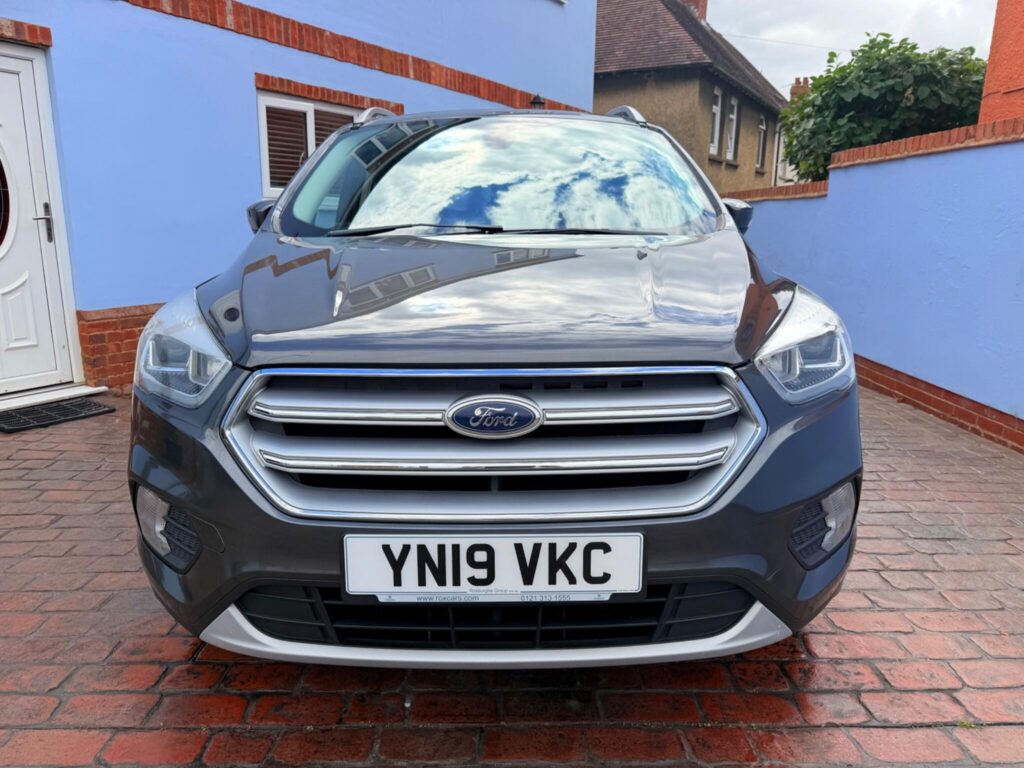 2019 Ford Kuga YN19VKC