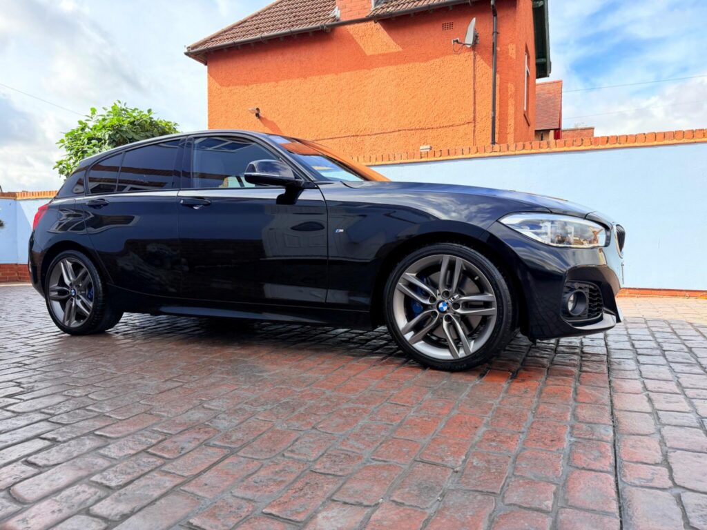 2017 BMW 1 Series YF17WDU